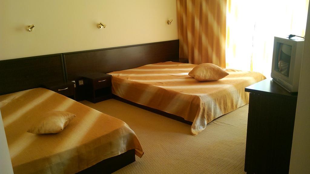 Hotel Blian Ravda Extérieur photo